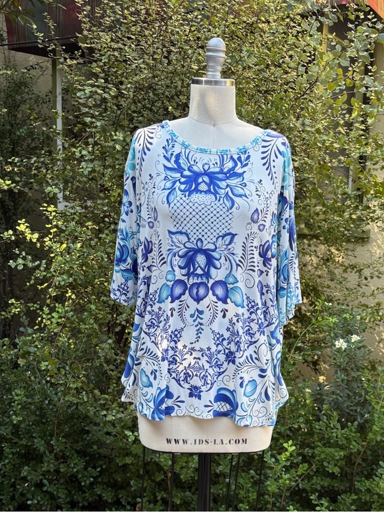 Johnny Was Tops - Johnny Was Los Angeles "Farrow" bamboo-blend top - Size M